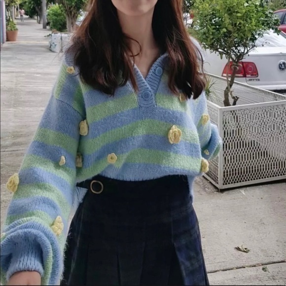 Zara Sweaters Zara Floral Embroidered Knit Polo Sweater 43320